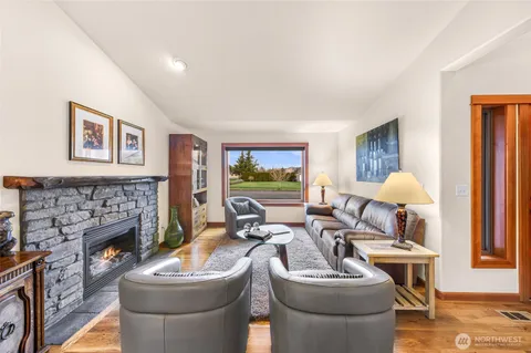 $769,900 | 903 Diamond Lane, Lynden, WA 98264