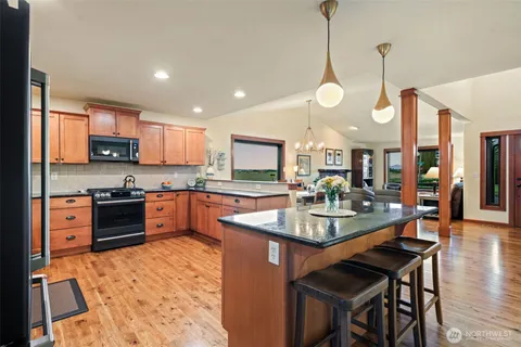$764,900 | 903 Diamond Lane, Lynden, WA 98264