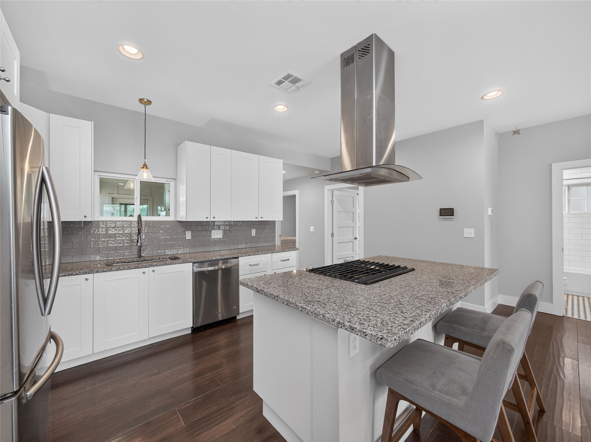 4504 Kitty Avenue Austin, TX 78721 - Photo 9 of 34