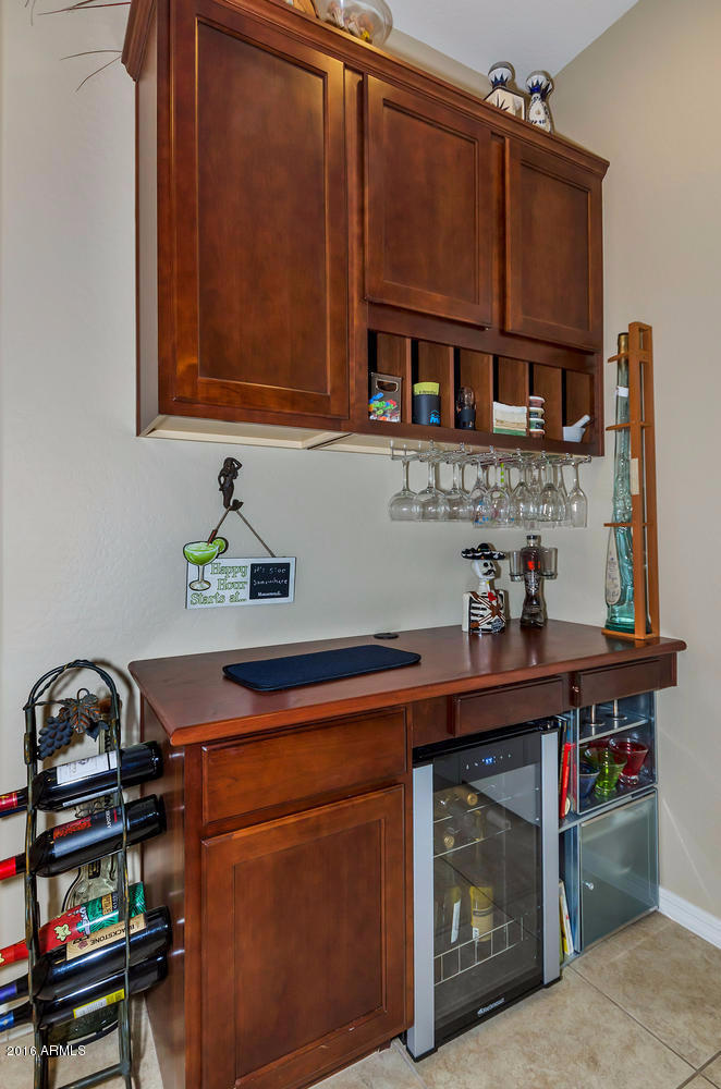 6879 West Ridgeline Road Peoria, AZ 85383 - Photo 13 of 20 6879 W Ridgeline Rd Peoria AZ-large-019-