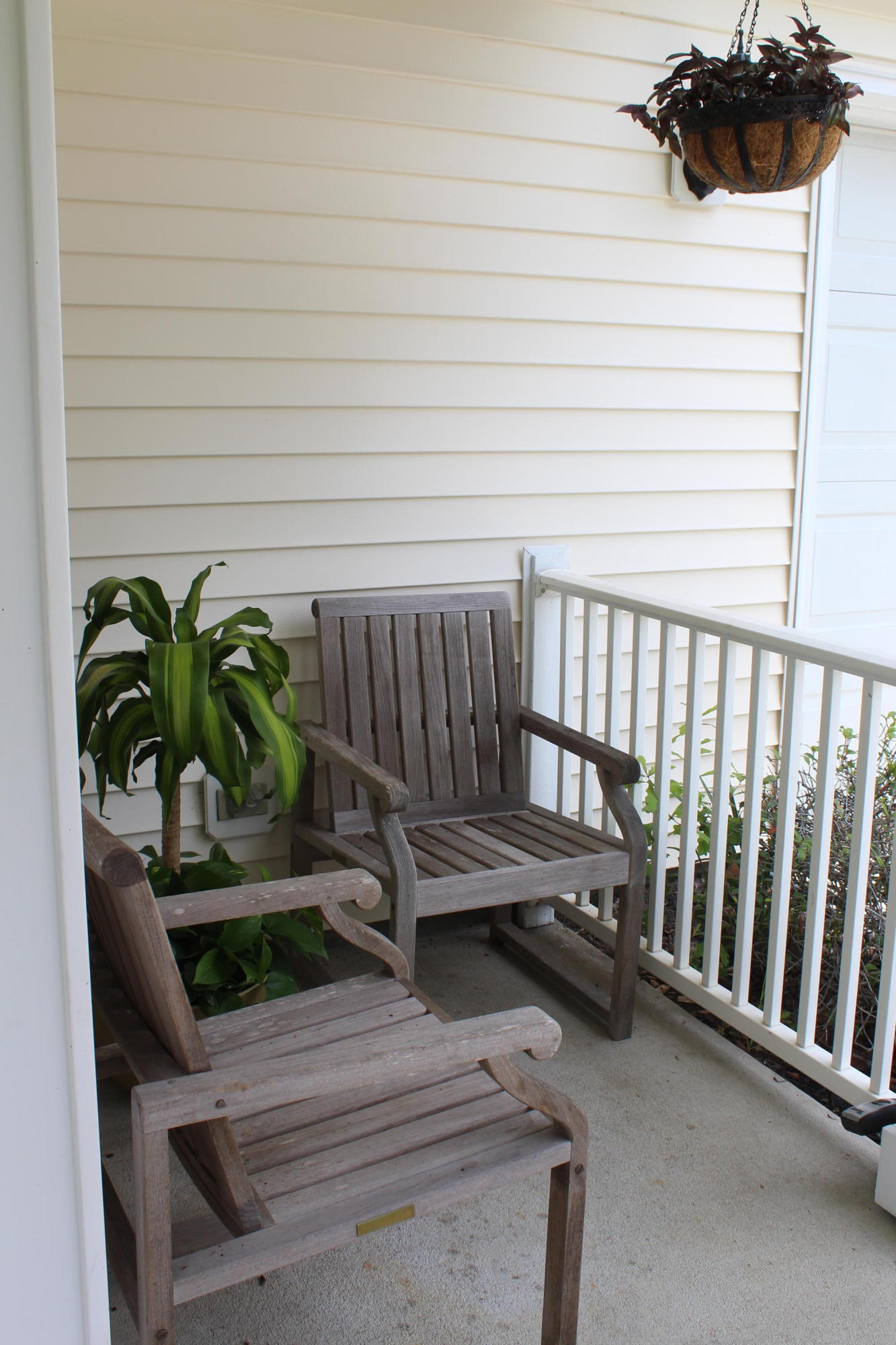 173 2 Pond Loop Ladson, SC 29456 - Photo 5 of 43 IMG_1129