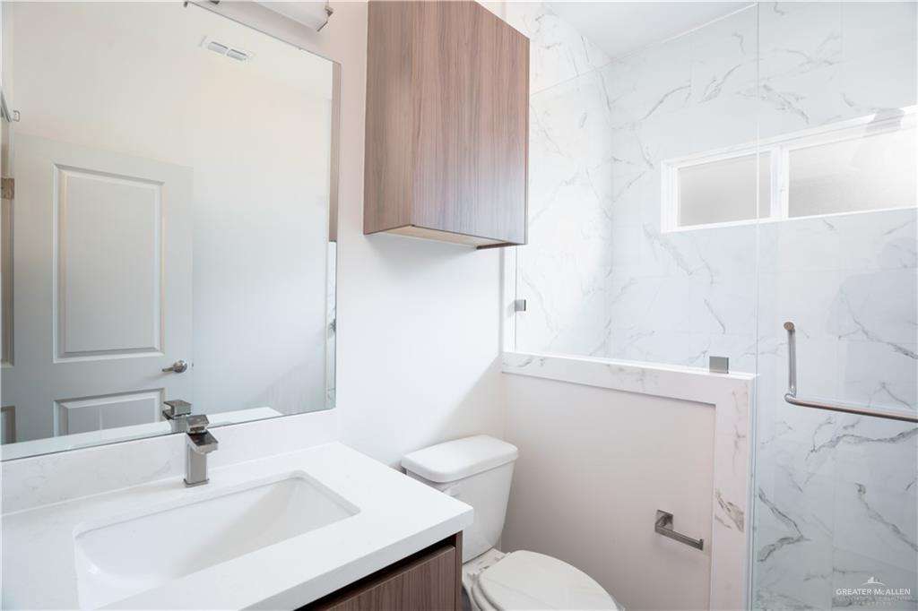 2103 Dragonfly St Mission, Unit 2 Mission, TX 78572 - Photo 12 of 31