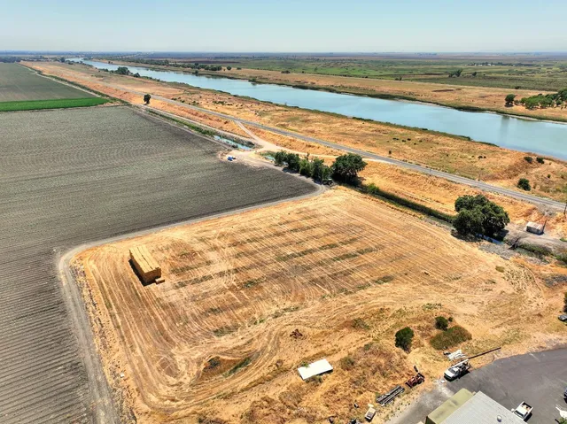 a view of an ocean and city