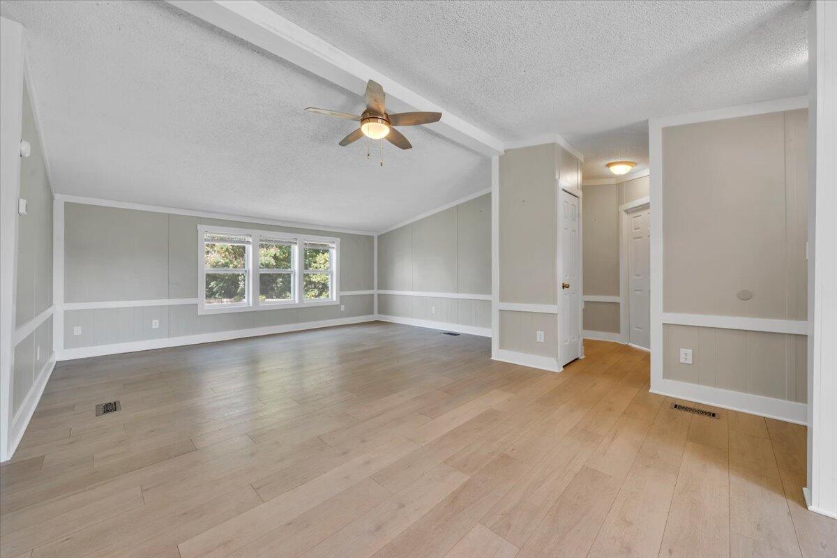 2748 Taylors Road Boones Mill, VA 24065 - Photo 9 of 49 09-MIB00397