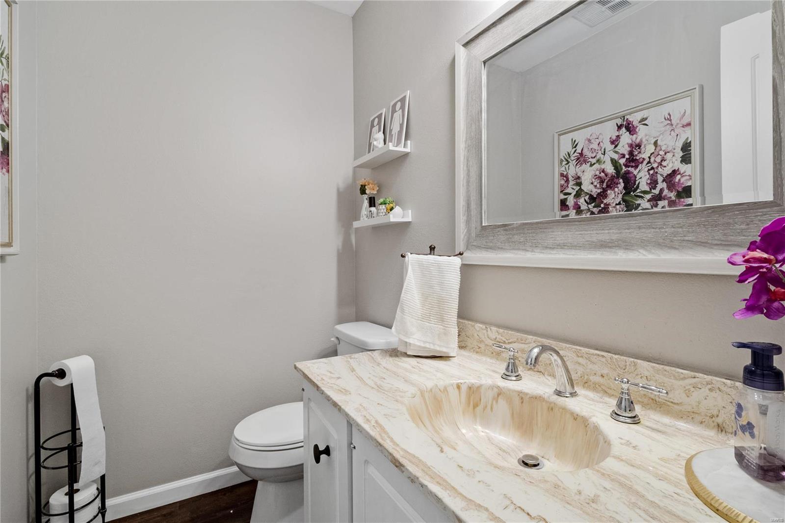 934 Imperial Point Ballwin, MO 63021 - Photo 17 of 36