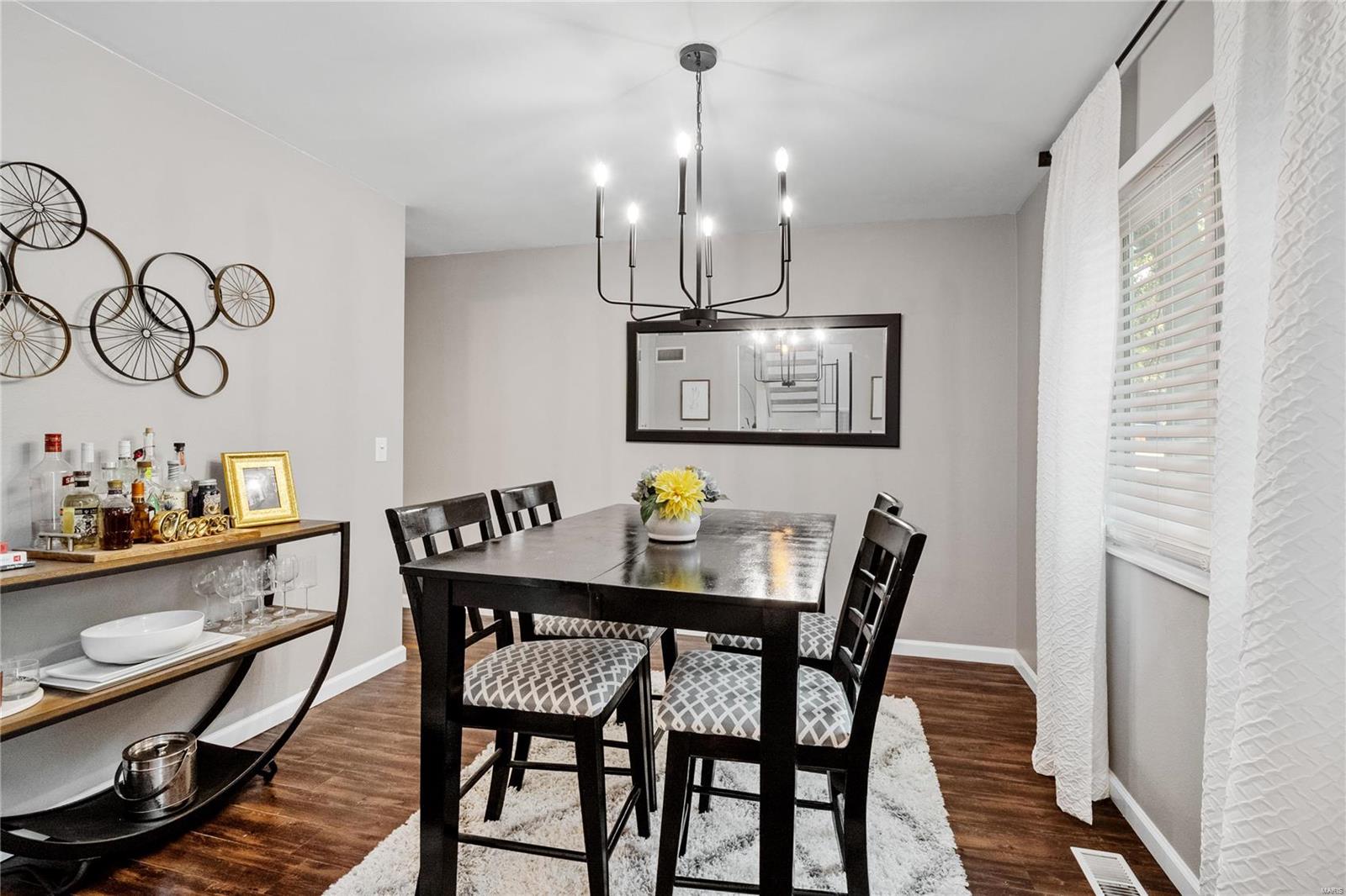 934 Imperial Point Ballwin, MO 63021 - Photo 18 of 36