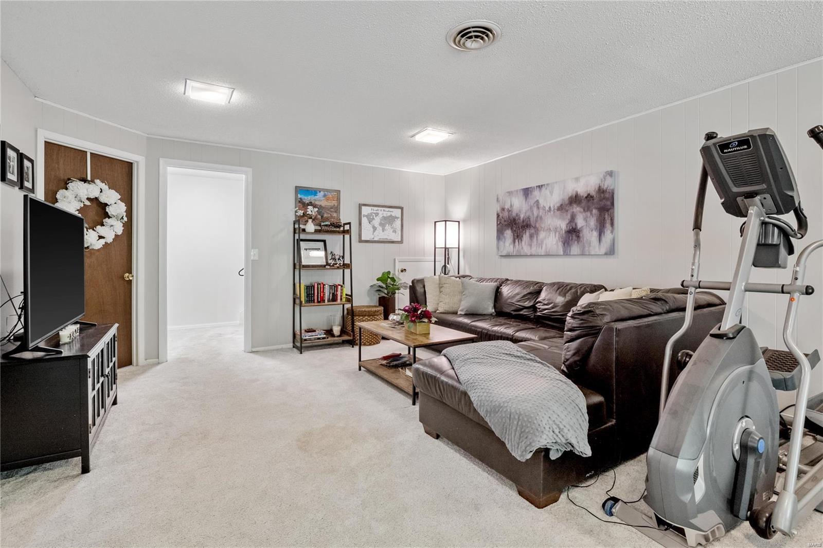 934 Imperial Point Ballwin, MO 63021 - Photo 29 of 36