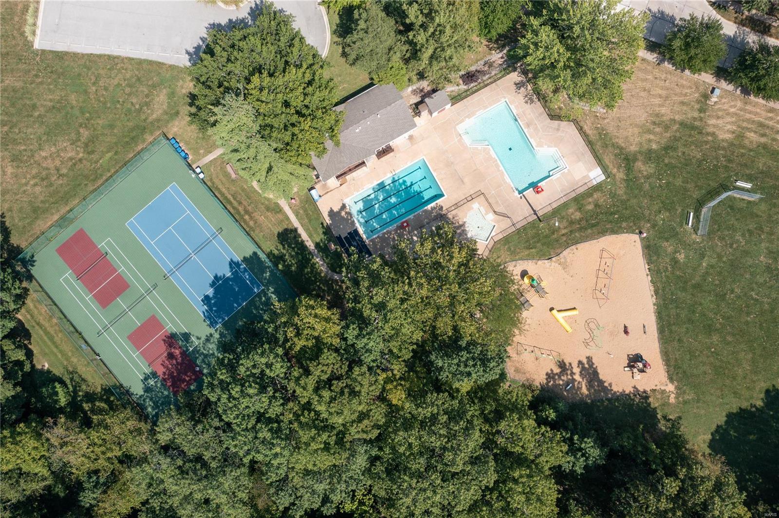 934 Imperial Point Ballwin, MO 63021 - Photo 36 of 36