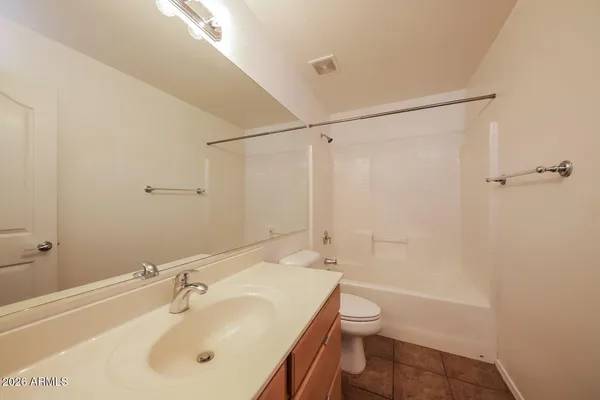 $2,095 | 5716 South 30th Lane, Phoenix, AZ 85041