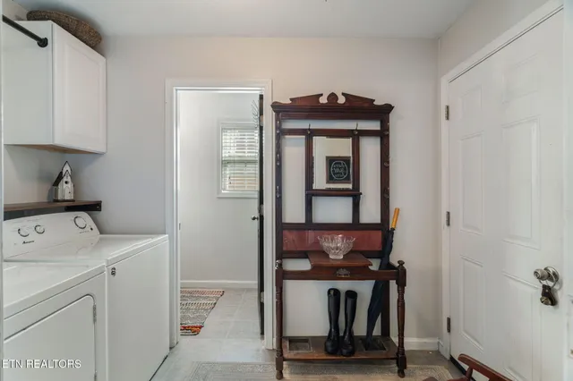 a view of utility room