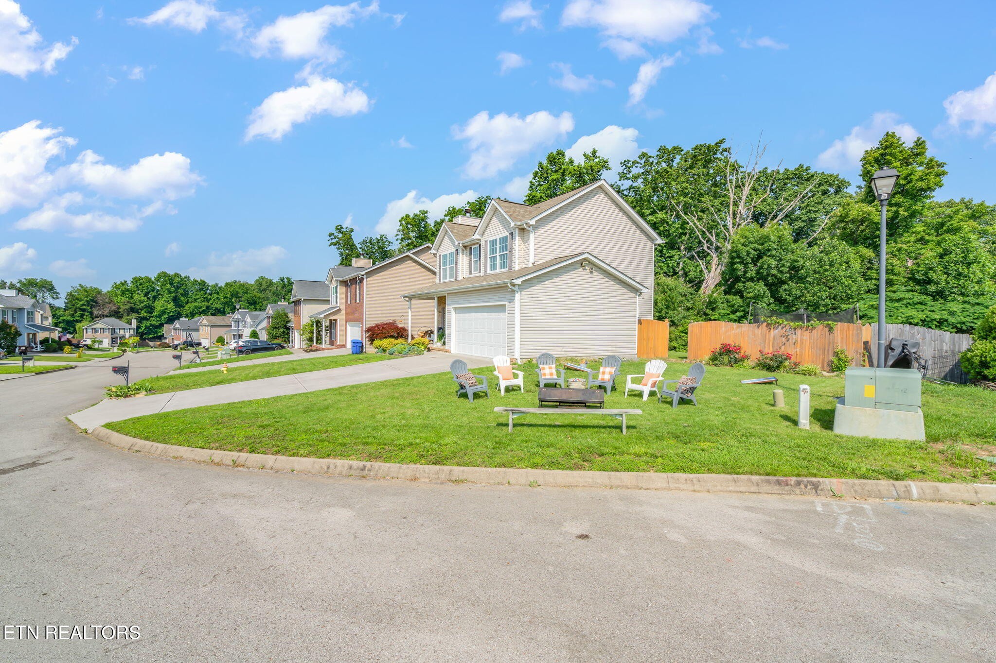 8431 Vessel Lane Powell, TN 37849 - Photo 4 of 46 a view of outdoor space yard and front view of a house