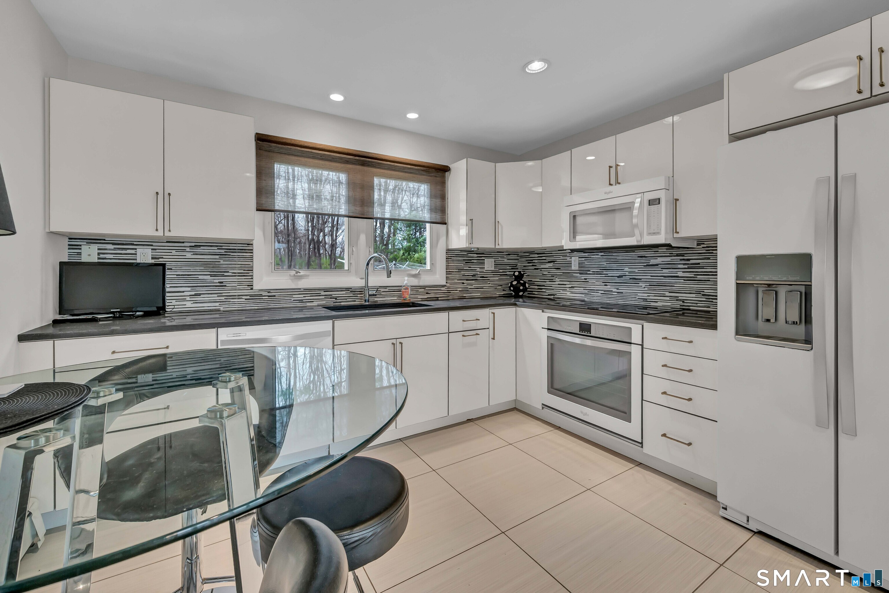 5 Wixon Road Danbury, CT 06811 - Photo 13 of 39