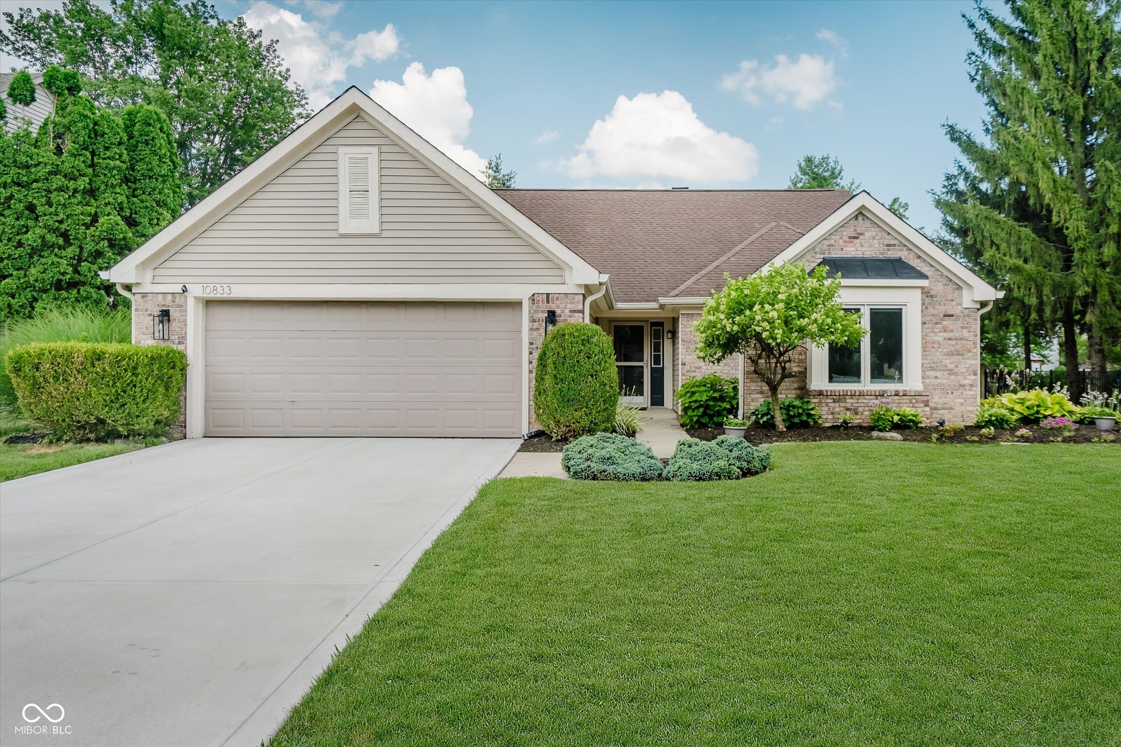 10833 Davis Way Fishers, IN 46038 - Photo 1 of 35 Gallery Image 1