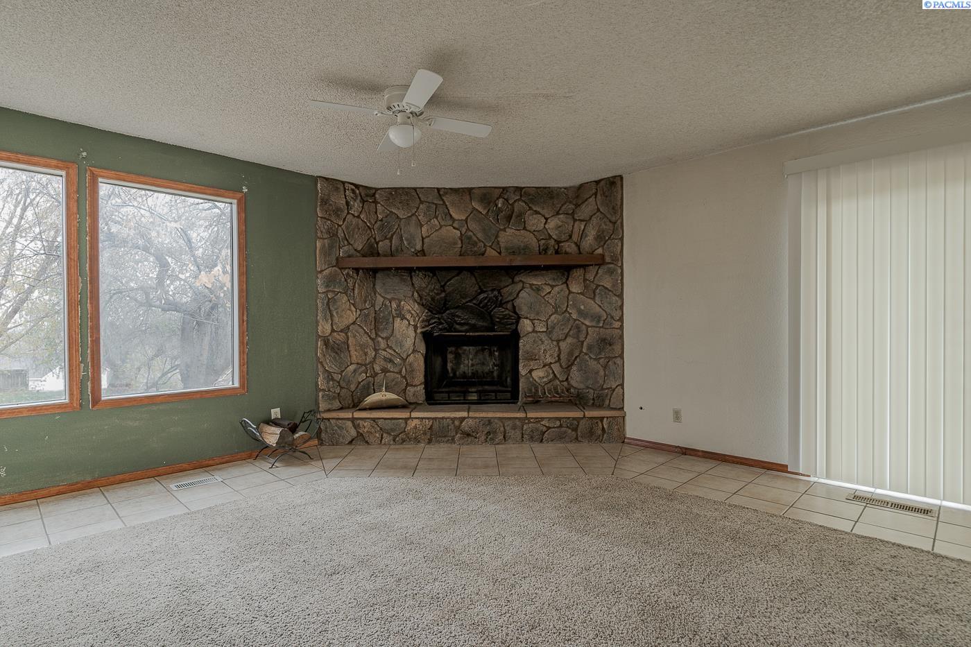 103307 East Vaca Road Kennewick, WA 99338 - Photo 8 of 25 Gallery Image 8