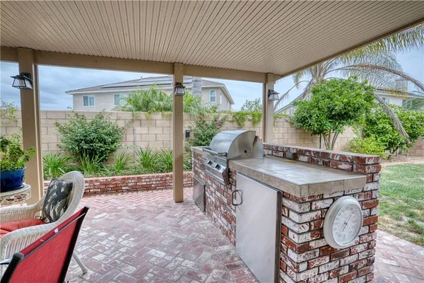 $995,000 | 14616 Meadow Brook, Eastvale, CA 92880