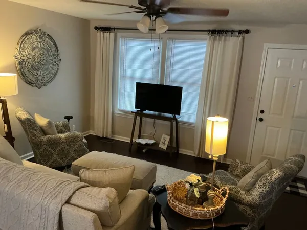 $1,695 | 2157 Watertown Place, Clarksville, TN 37043