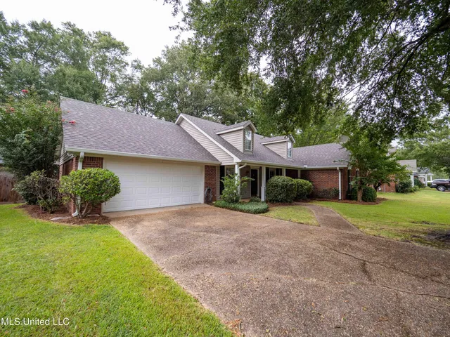 $287,500 | 21 Estates Drive, Flowood, MS 39232