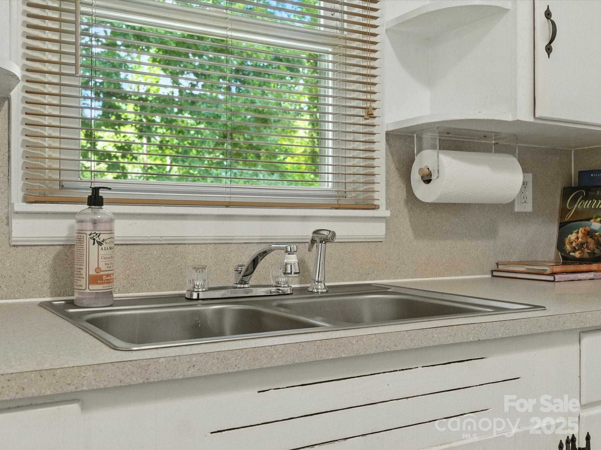 308 Taylor Drive Stanley, NC 28164 - Photo 10 of 26