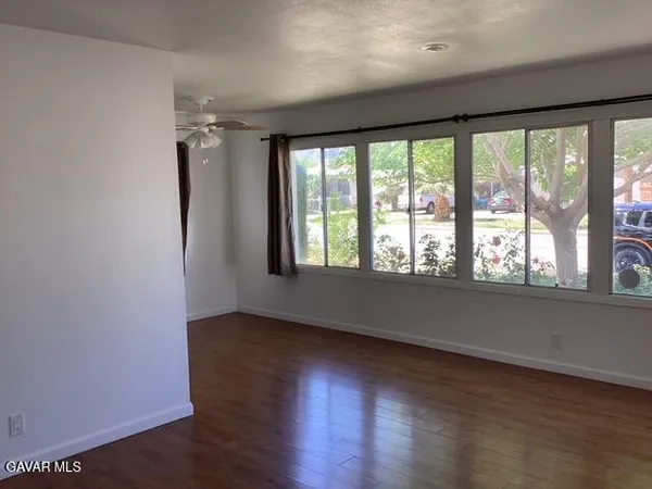 $2,700 | 38594 Friendly Avenue, Palmdale, CA 93550