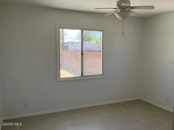 $2,700 | 38594 Friendly Avenue, Palmdale, CA 93550