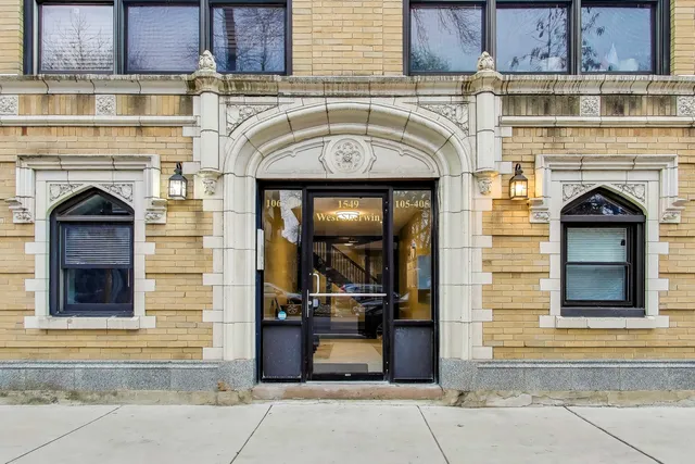 $235,000 | 1549 West Sherwin Avenue, Unit 106, Chicago, IL 60626