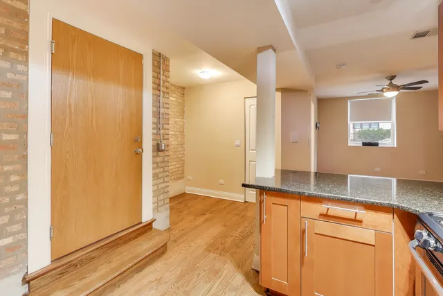$230,000 | 1549 West Sherwin Avenue, Unit 106, Chicago, IL 60626