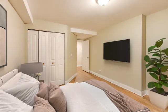 $230,000 | 1549 West Sherwin Avenue, Unit 106, Chicago, IL 60626