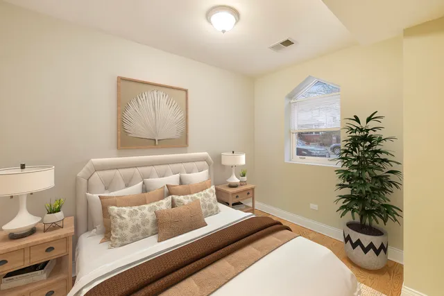 $230,000 | 1549 West Sherwin Avenue, Unit 106, Chicago, IL 60626