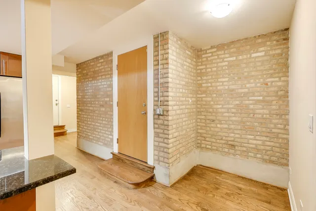 $230,000 | 1549 West Sherwin Avenue, Unit 106, Chicago, IL 60626