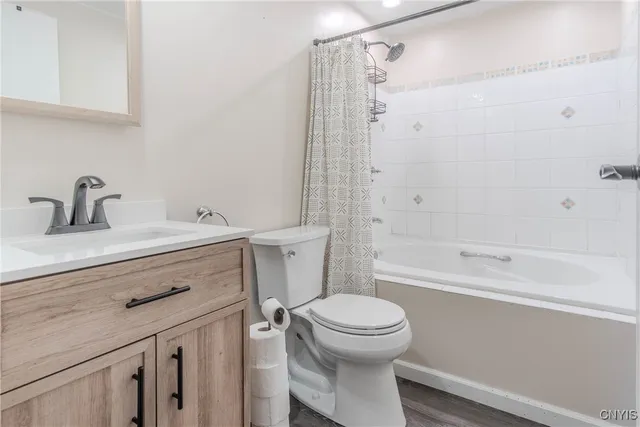 $319,900 | 5789 Nutting Street Road, Henderson, NY 13650