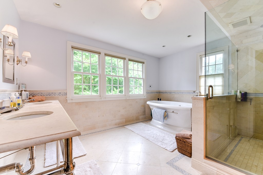 128 Dover Road Wellesley, MA 02482 - Photo 13 of 30
