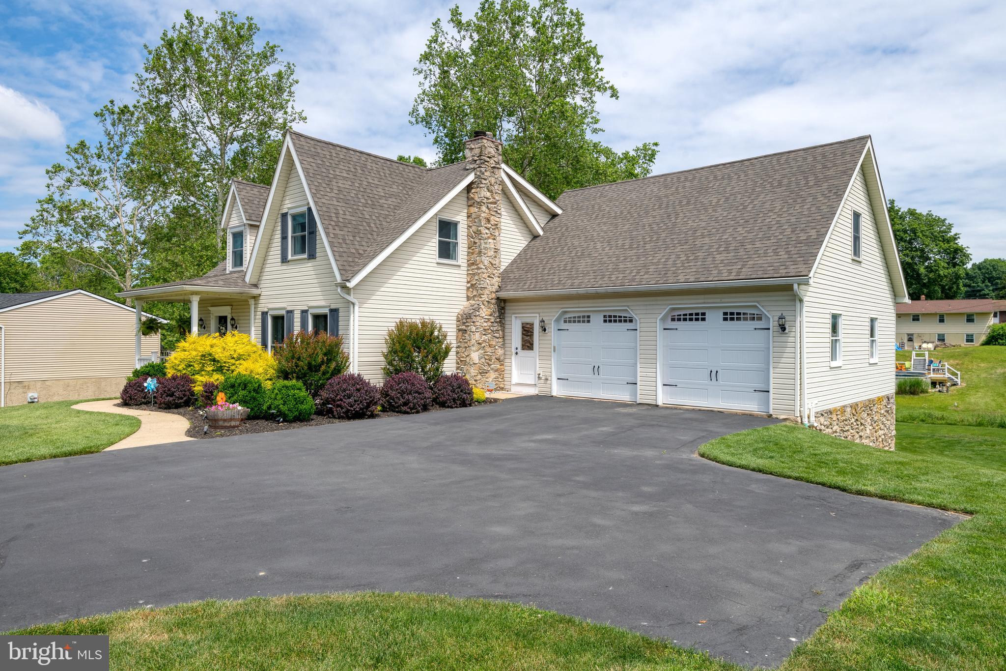 1841 Shelley Road Lancaster, PA 17602 - Photo 3 of 60 Gallery Image 3