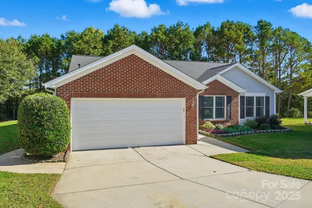 $350,000 | 3324 Covelo Court, Charlotte, NC 28262