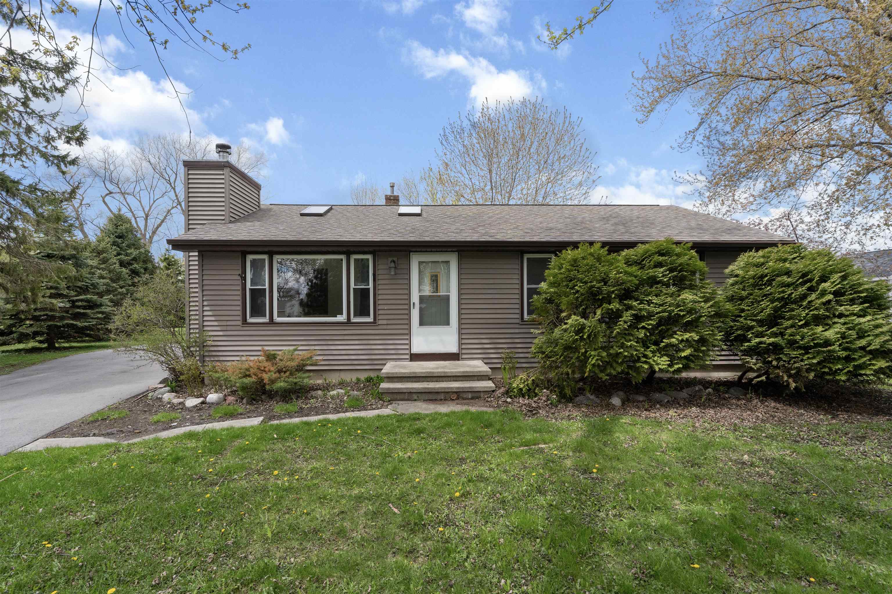 607 Hunters Point Road Neenah, WI 54956 - Photo 24 of 32