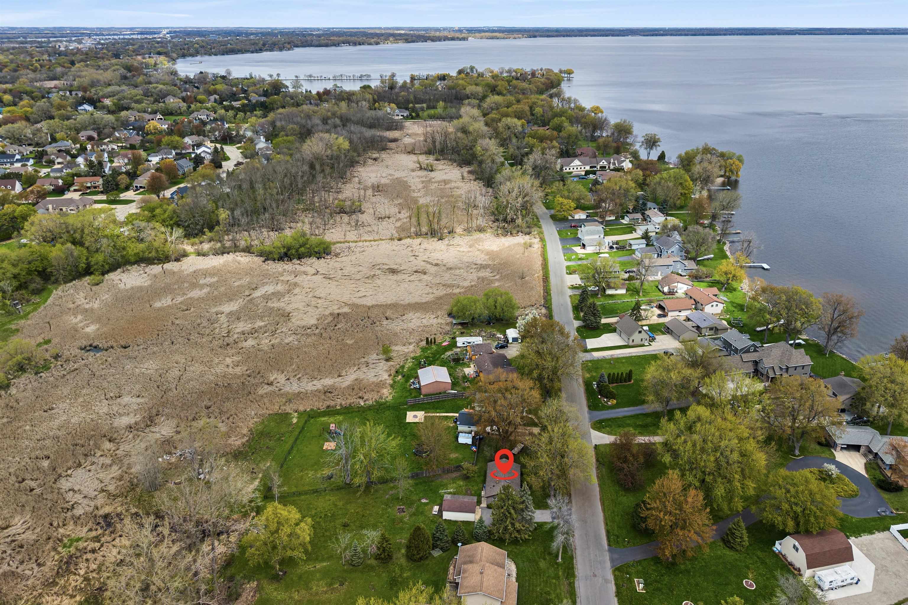 607 Hunters Point Road Neenah, WI 54956 - Photo 26 of 32