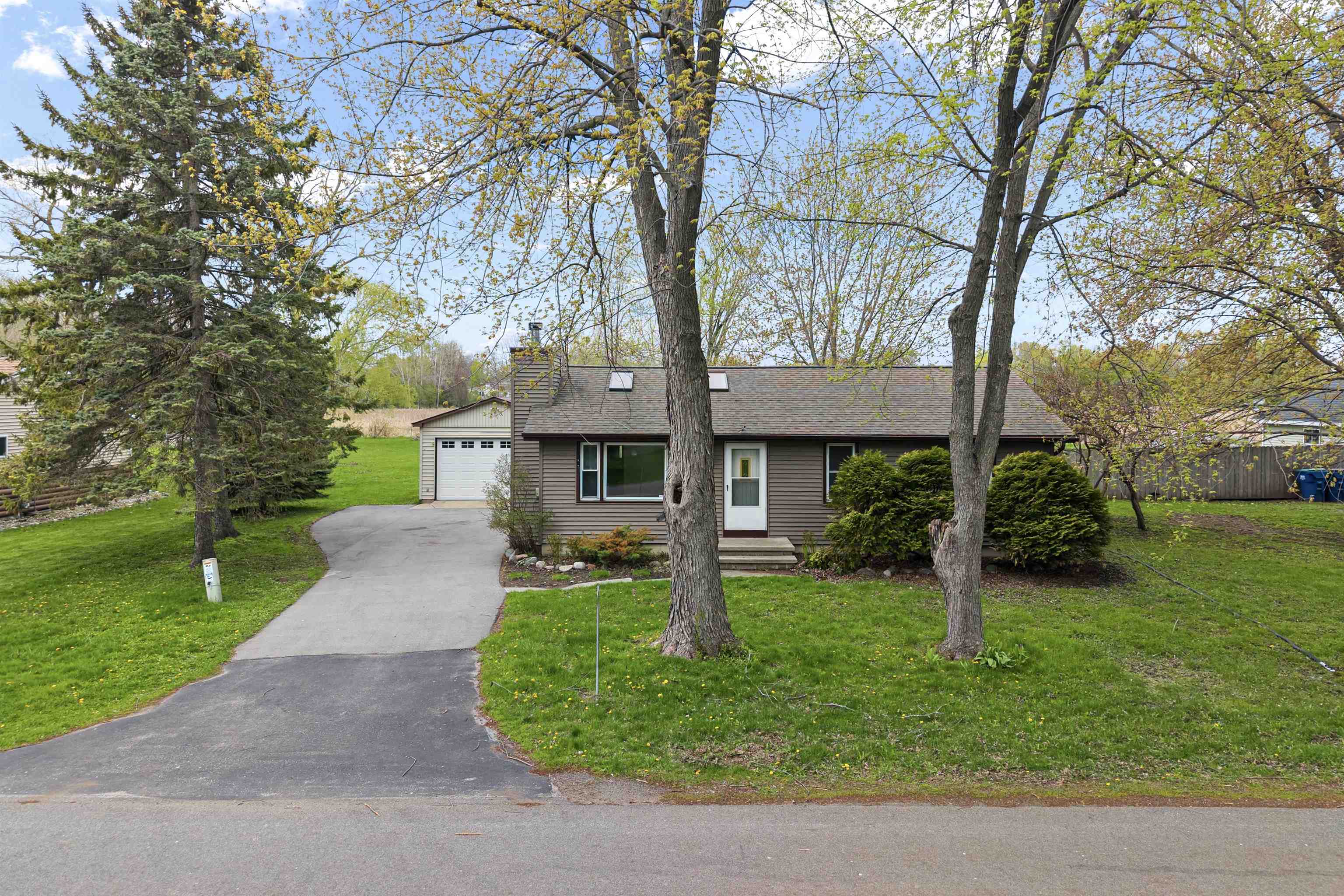 607 Hunters Point Road Neenah, WI 54956 - Photo 29 of 32