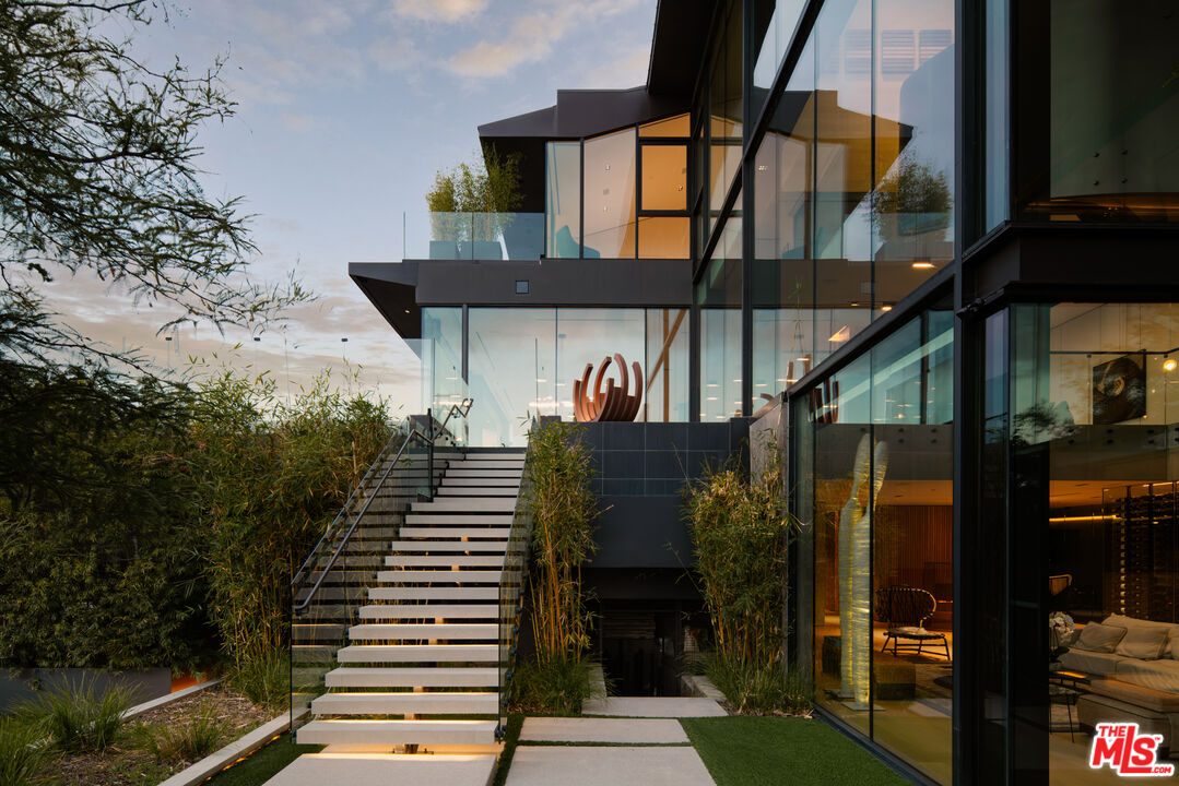 1853 Bel Air Road Los Angeles, CA 90077 - Photo 48 of 54