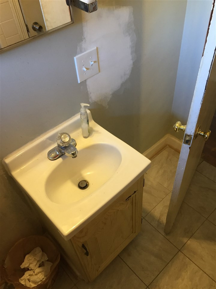 3415 Winston Road Durham, NC 27704 - Photo 18 of 24 Shared Bath