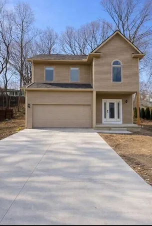 $2,950 | 2544 Eastlawn Avenue, Ypsilanti, MI 48197