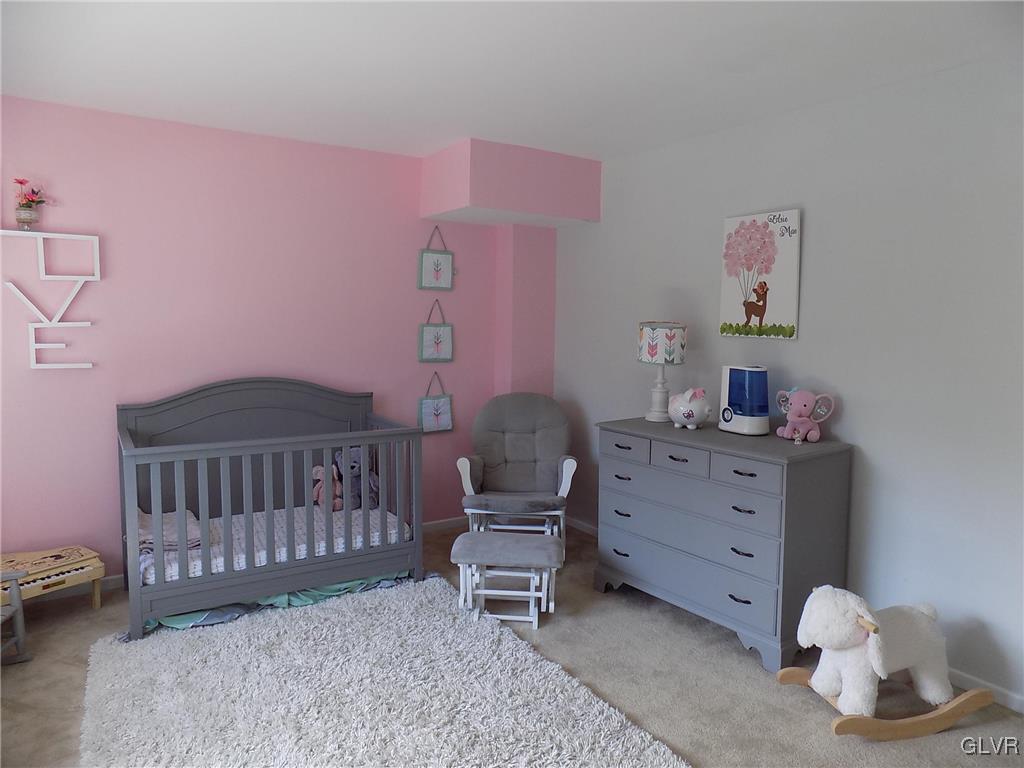 1550 Creekside Road Whitehall, PA 18052 - Photo 16 of 27