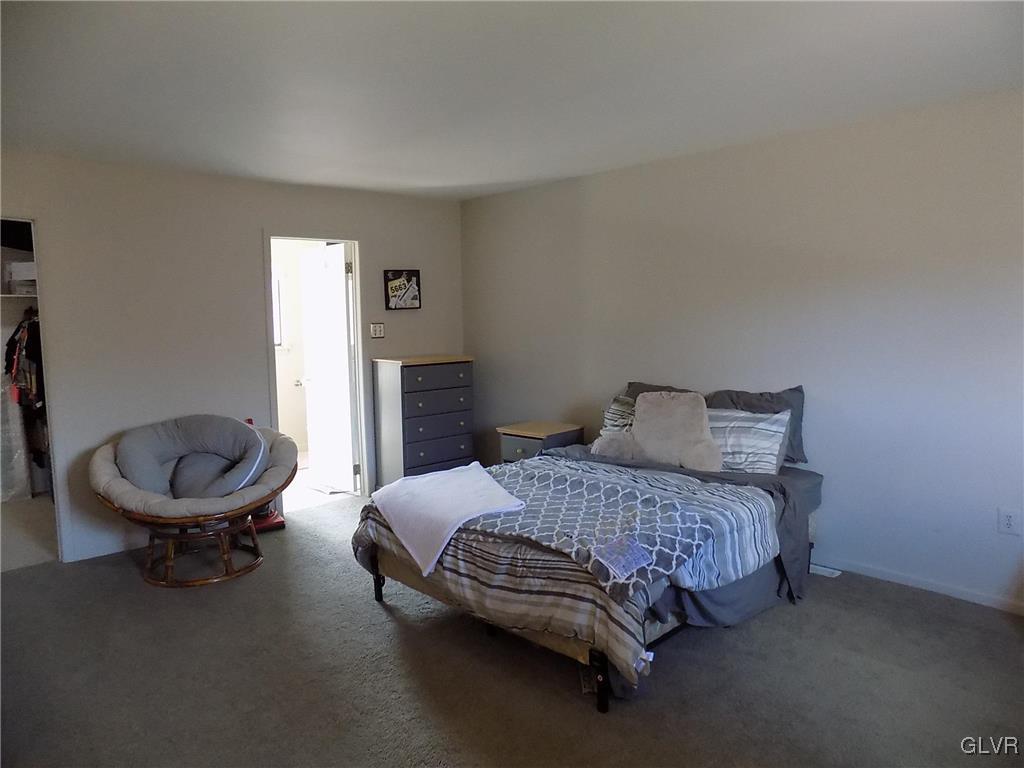 1550 Creekside Road Whitehall, PA 18052 - Photo 21 of 27 3rd floor master