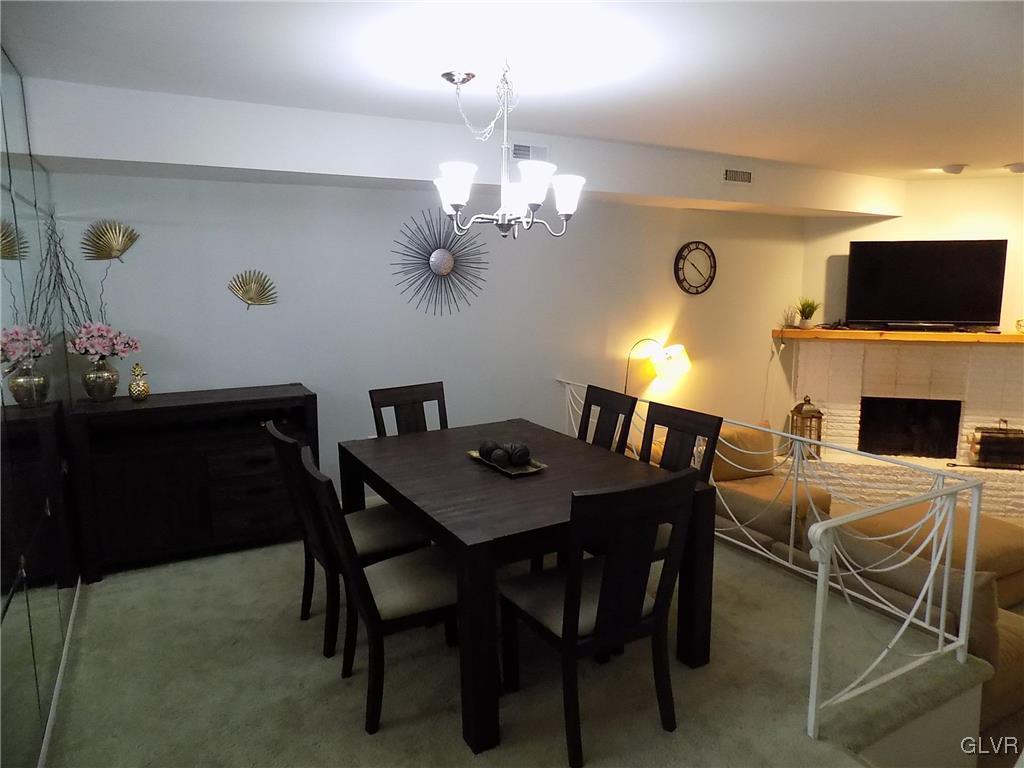 1550 Creekside Road Whitehall, PA 18052 - Photo 6 of 27
