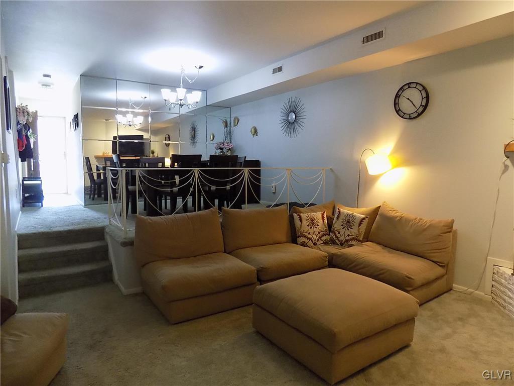 1550 Creekside Road Whitehall, PA 18052 - Photo 9 of 27