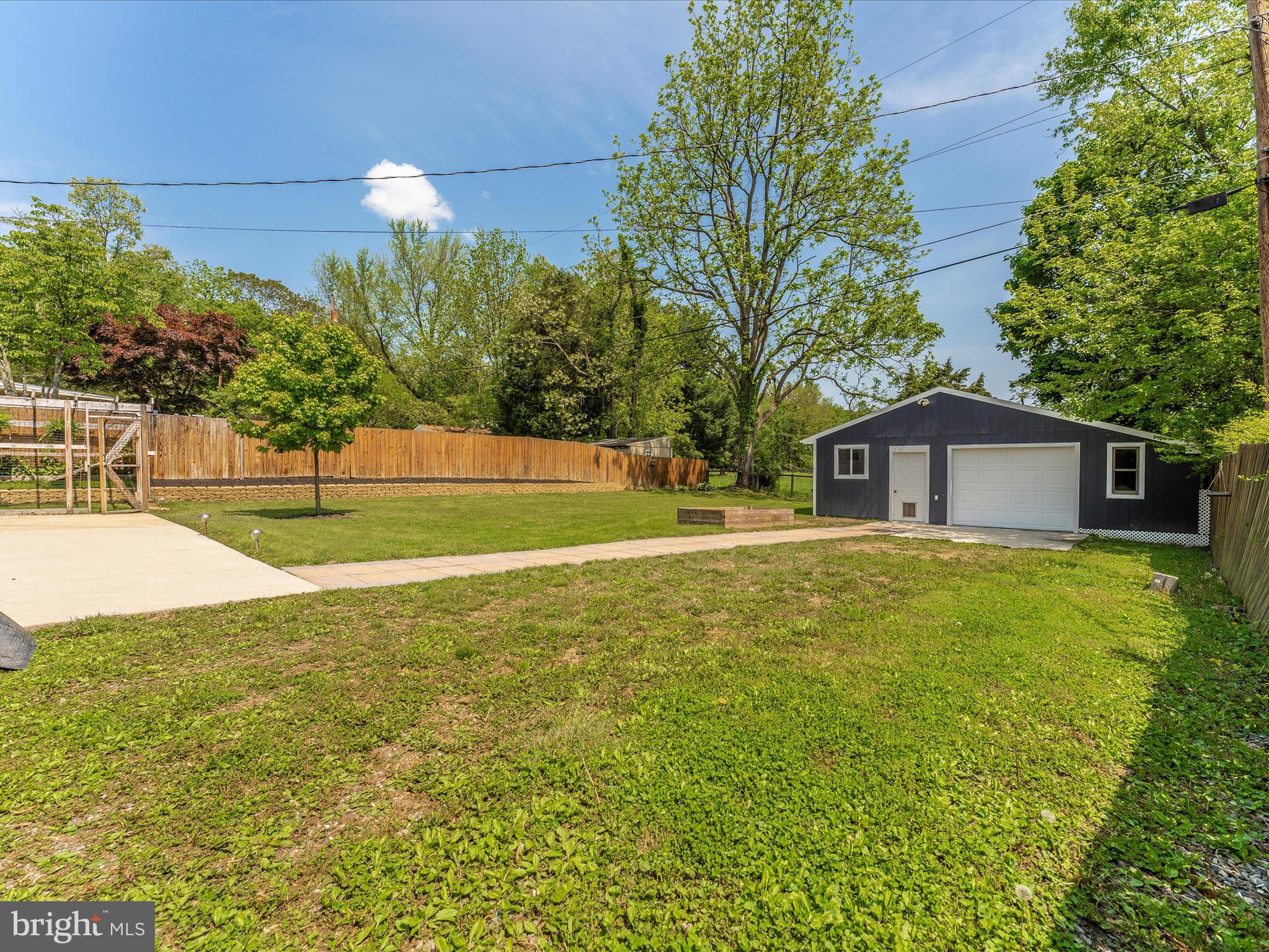 9409 Boulder Road Frederick, MD 21702 - Photo 42 of 48 Garage & Yard