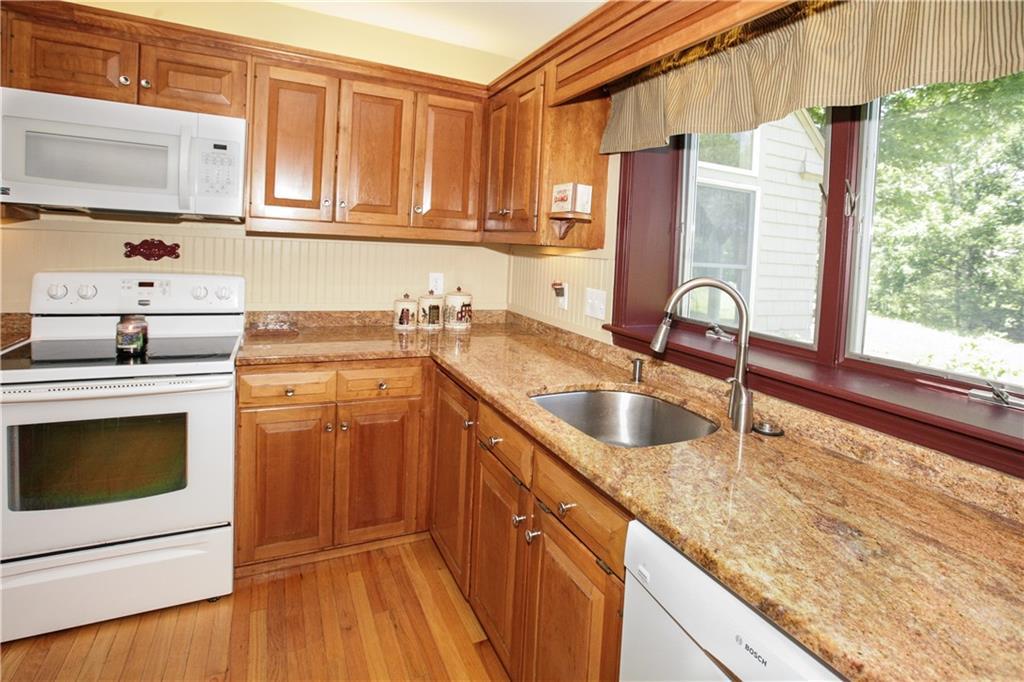 14 Larrabee Farm Road Brunswick, ME 04011 - Photo 4 of 35 Photo