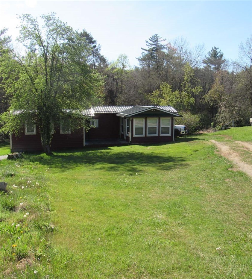 274-272 Raccoon Hollow Road Jefferson, NC 28640 - Photo 4 of 32