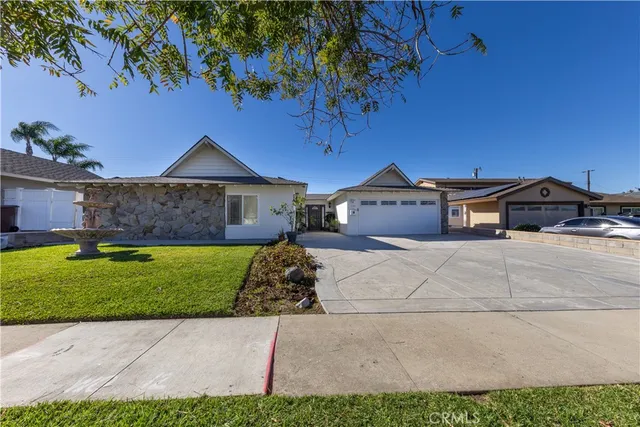 $1,149,000 | 135 North Laurie Ann Lane, Anaheim Hills, CA 92807