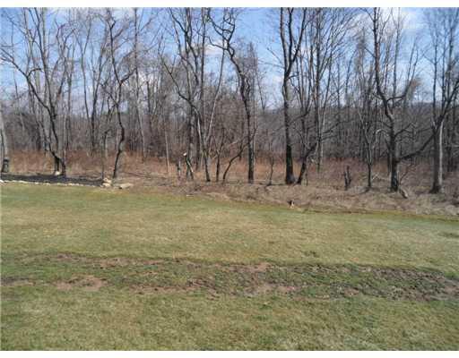 280 Maple Ridge Drive Canonsburg, PA 15317 - Photo 17 of 18 View.