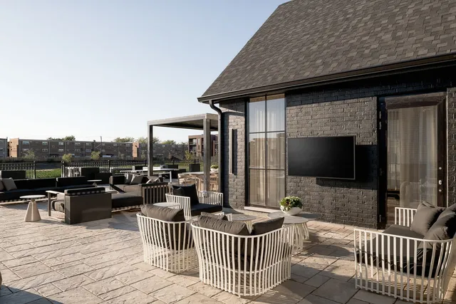 $3,275 | 8027 West Belmont Avenue, Unit 104, River Grove, IL 60171