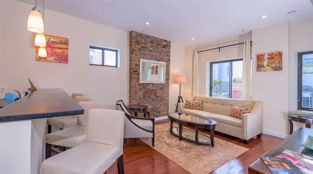 $4,800 | 340 Grove Street, Unit 3A, Jersey City, NJ 07302